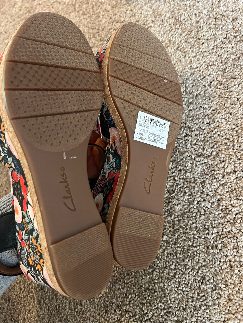 Artisan Black Floral Wedge Sandals with Multicolor Blooms - Picture 5 of 6